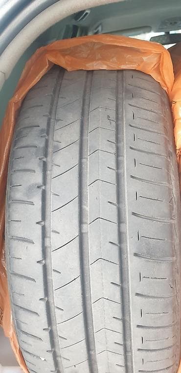 лотку: Шины 215 / 55 / R 17, Лето, Б/у, Комплект, Легковые, Япония, Bridgestone — 2