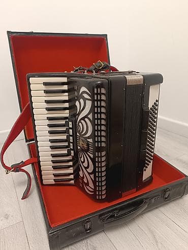 Музыкальные инструменты: Аккордеон сатылат "КАПРИЗ"полувольтместер — 3