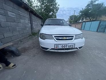 Транспорт: Daewoo Nexia: 2008 г., Седан — 3