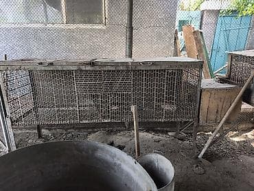 Продаю крольчатники. добротные. полностью металлические. есть двух и — 1