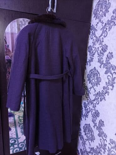 шинель ссср: Продаётся шикарный пальто новый из Ссср.Размер 44 написано но подойдёт — 6