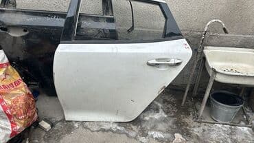 Задняя левая Kia, Б/у, Оригинал