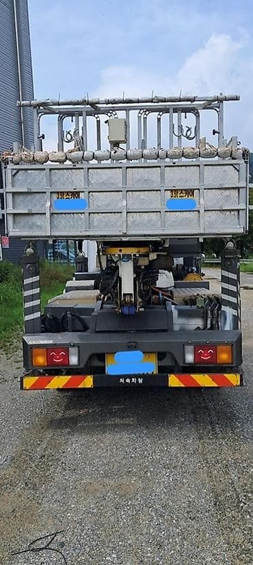 mobile stand: Автовышка, Hyundai — 4