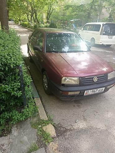 пасат венто: Volkswagen Vento: 1993 г., Седан — 3