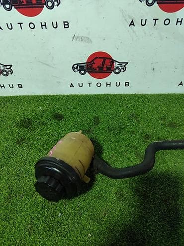 Бачок Toyota Б/у