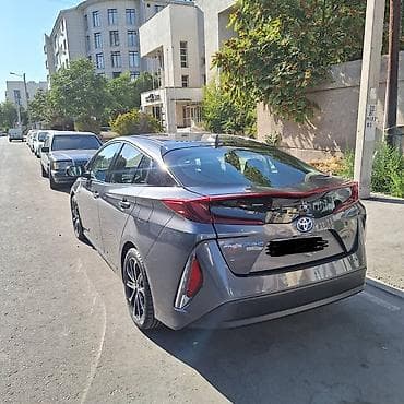 byd e9: Toyota Prius: 2019 г., Вариатор, Гибрид, Лифтбек — 3