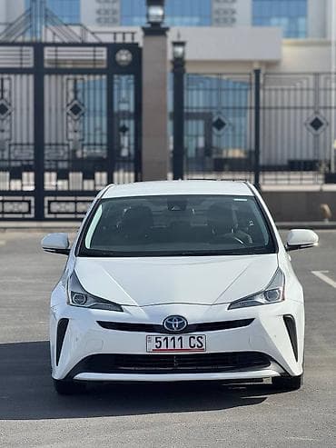 авто гибриды: Toyota Prius: 2019 г., 1.8 л, Вариатор, Гибрид, Седан — 2