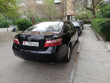 corolla 2004: Toyota Camry: 2007 г., Седан — 5