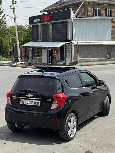 daewoo winstorm: Chevrolet Spark: 2017 г., 1 л, Автомат, Бензин, Хэтчбэк — 3