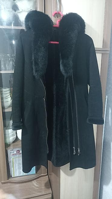 ювелирные украшения из индии: Женские верхние изделия — 2 модели. 1) Пальто цвета беж с короткими — 3