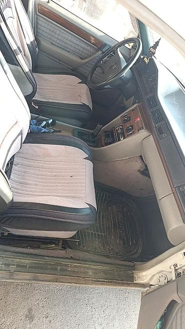 Продажа авто: Mercedes-Benz W124: 1986 г., 2.3 л, Механика, Бензин, Седан — 5