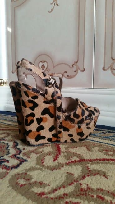 кроксы крокс crocs: Очень крутые леопардовые босоножки steve madden размер 37. можно — 2