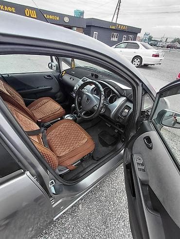 Транспорт: Honda Fit: 2003 г., 1.3 л, Вариатор, Бензин, Хэтчбэк — 7