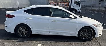 тик: Hyundai Elantra: 2018 г., 2 л, Автомат, Бензин, Седан — 2
