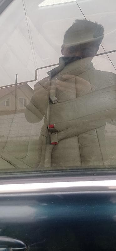 mazda 323 капот: Mazda 626: 1997 г., Седан — 5