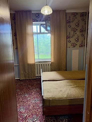Үйлөрдү ижарага берүү: 70 м², 3 бөлмө, Унаа токтотуучу жай — 3