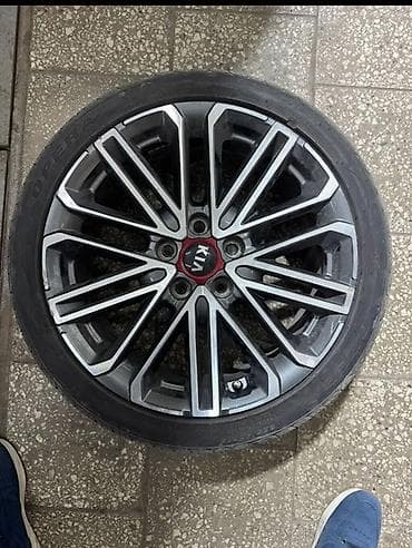 Колеса в сборе 225 / 40 / R 18, Лето, Б/у, 1 шт, Легковые, Литые, отверстий - 5