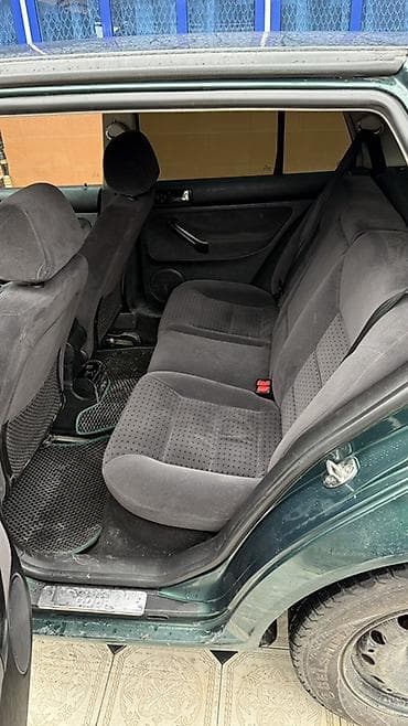 Продажа авто: Volkswagen Golf: 1998 г., 2 л, Механика, Бензин, Хэтчбэк — 2