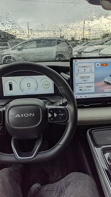 аудио техника: Электромобиль GAC Aion S (седан, белый) Основное: - Полностью — 6