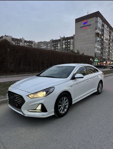 Hyundai Sonata: 2017 г., 2 л, Типтроник, Газ, Седан