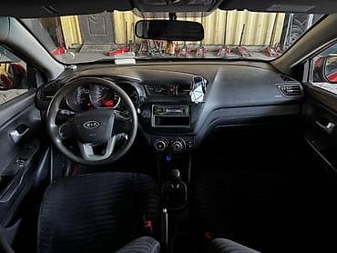 Продажа авто: Kia Rio: 2012 г., 1.6 л, Механика, Бензин, Седан — 5