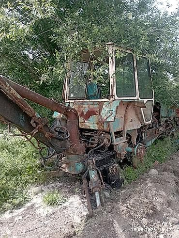 дроны для сельского хозяйства: Продам сельскохозяйственную/строительную технику и навесное: - — 3