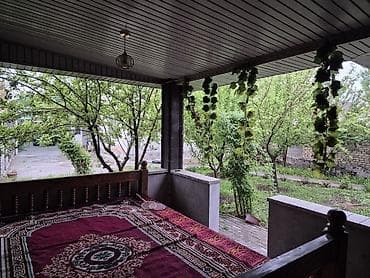 Недвижимость: 🏡 **Продаётся мансардный дом** 📍 Локация: Новопавловка, ул. Кирова 📐 — 6