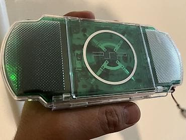 game controller: Портативная игровая консоль Sony PSP (серия 2000/3000) в прозрачном — 3