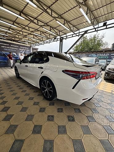 byd e7: Toyota Camry: 2017 г., 2.5 л, Автомат, Бензин, Седан — 7
