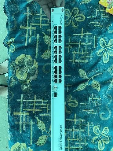 marshrutizatory mikrotik: Продаю микротик 24порта 2сфп полностью рабочий — 1