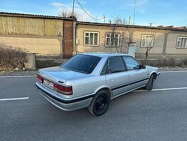 муссо истана: Mazda 626: 1990 г., Седан — 3