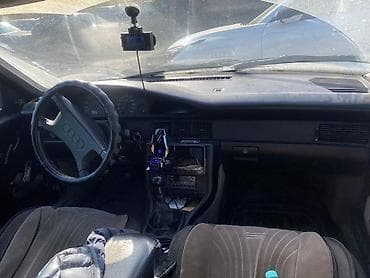 страшный машина: Audi 100: 1989 г., 2.3 л, Механика, Седан — 4