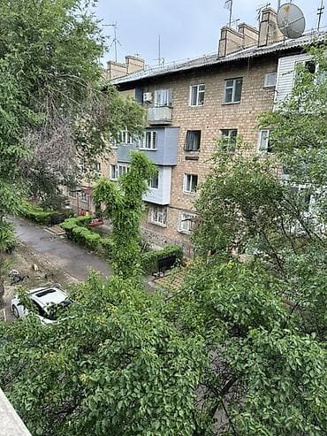 метраж: 3 комнаты, 56 м², 104 серия, 3 этаж, Старый ремонт — 5