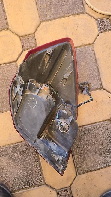 outback 2020: Задний левый стоп-сигнал Subaru 2004 г., Оригинал — 2