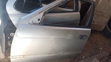 впускной клапан: Бензиновый мотор Nissan 2001 г., 1.5 л, Б/у — 3