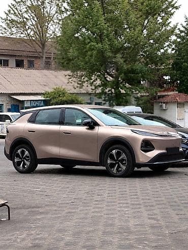 geely preface: Changan Qiyuan Q05: 2025 г. — 2