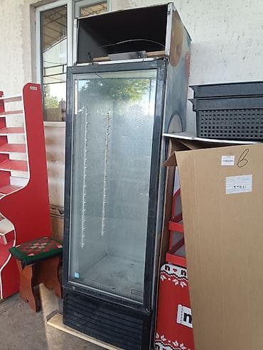 Холодильное оборудование: Не рабочие 3000 тысячи нет матора если снять наклейку будет как новая — 3