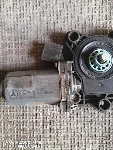 электронный коляска: Электрический моторчик Mercedes-Benz Б/у, Оригинал — 1