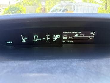Toyota Prius: 2012 г., 1.8 л, Вариатор, Гибрид, Хэтчбэк — 8