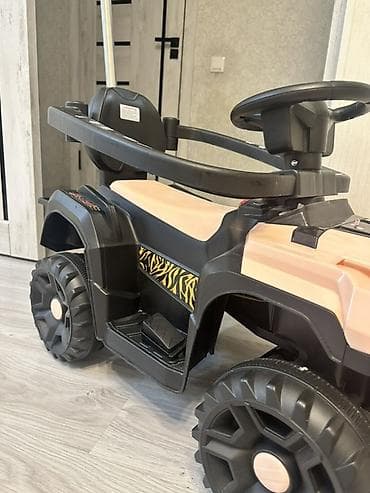 pop it: Детская машинка-джип с ручкой для родителей - Тип: толокар/каталка с — 3