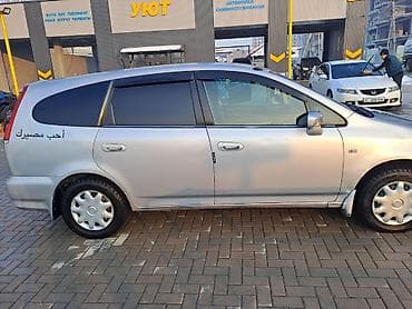 стриим: Honda Stream: 2002 г., 1.7 л, Минивэн — 1