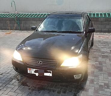 Транспорт: Lexus IS: 2001 г., 2 л, Автомат, Бензин, Седан — 1