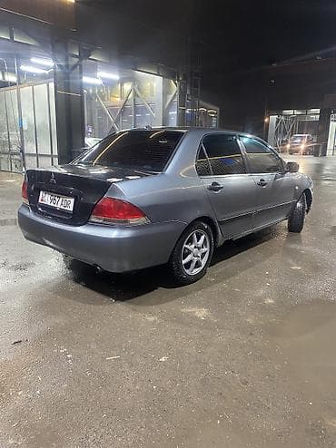 Mitsubishi Lancer: 2005 г., 1.6 л, Механика, Бензин, Седан — 5
