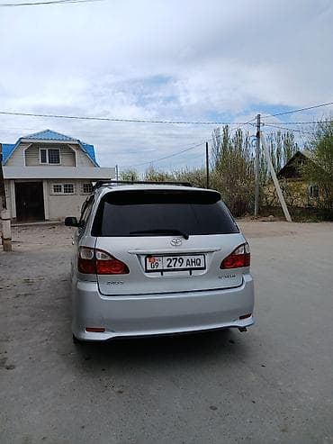 джели авто: Toyota Ipsum: 2004 г., 2.4 л, Автомат, Бензин, Минивэн — 2