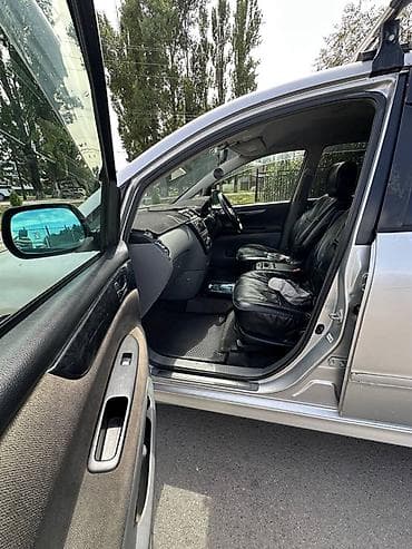 transporter t2: Toyota Ipsum: 2003 г., 2.4 л, Автомат, Бензин, Минивэн — 10