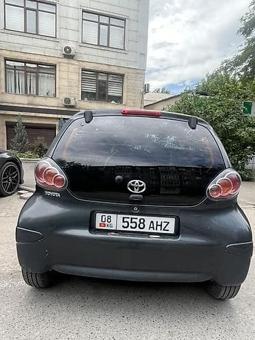 changan 75 plus: Toyota Aygo: 2010 г., 1 л, Механика, Бензин, Хэтчбэк — 2