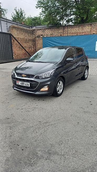 Chevrolet Spark: 2019 г., 1 л, Автомат, Бензин, Хэтчбэк