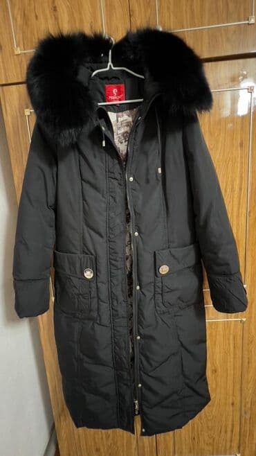 брендовая куртка: Продаю пальто зимнее. В отличном состоянии — 5