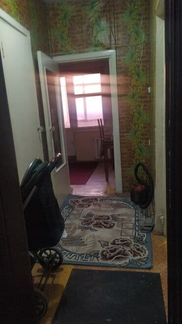 комната дома: 40 м², Без мебели — 10