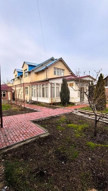 аренда кызыл кия: 250 м², 5 комнат, Балкон застеклен, Забор, огорожен, Парковка — 1